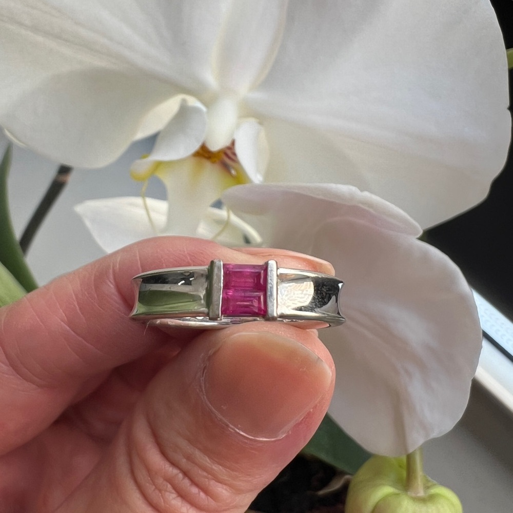 Tiffany & Co. 18K White Gold Ruby Stack Band Ring – Size 7.5
